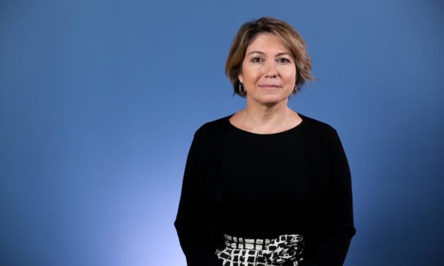 EN COULISSES - Nouvelle ambassadrice de France