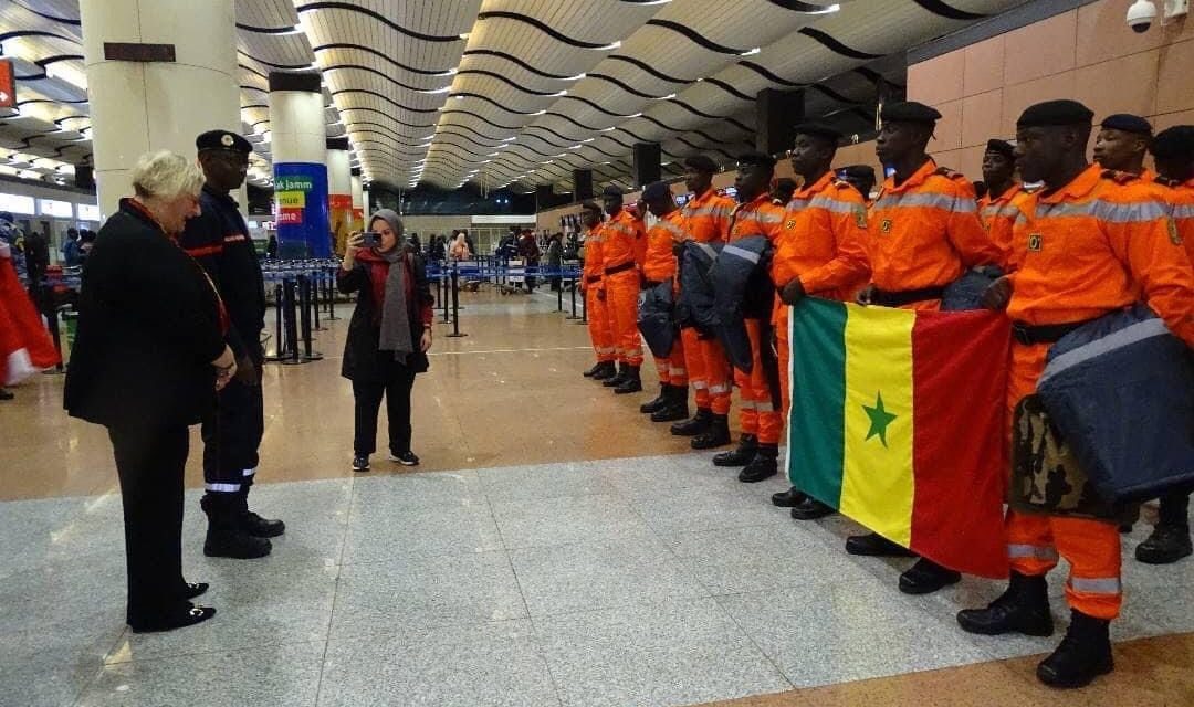 EN COULISSES - 30 pompiers décorés en Turquie