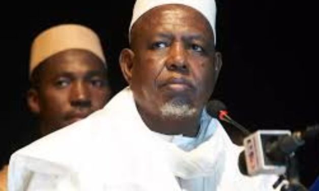 EN COULISSES - L'imam Dicko face à la junte (ter)