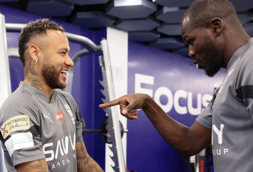 EN COULISSES - Koulibaly et le niveau de français de Neymar !