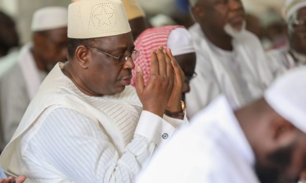 EN COULISSES - Macky Sall à Paris pour la levée du corps de Mamadou Moustapha Ba