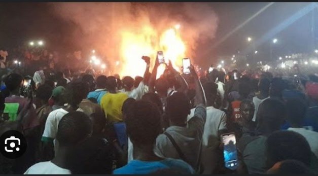 CORPS CALCINE D'UN PRESUME HOMOSEXUEL A KAOLACK - 11 personnes arrêtées