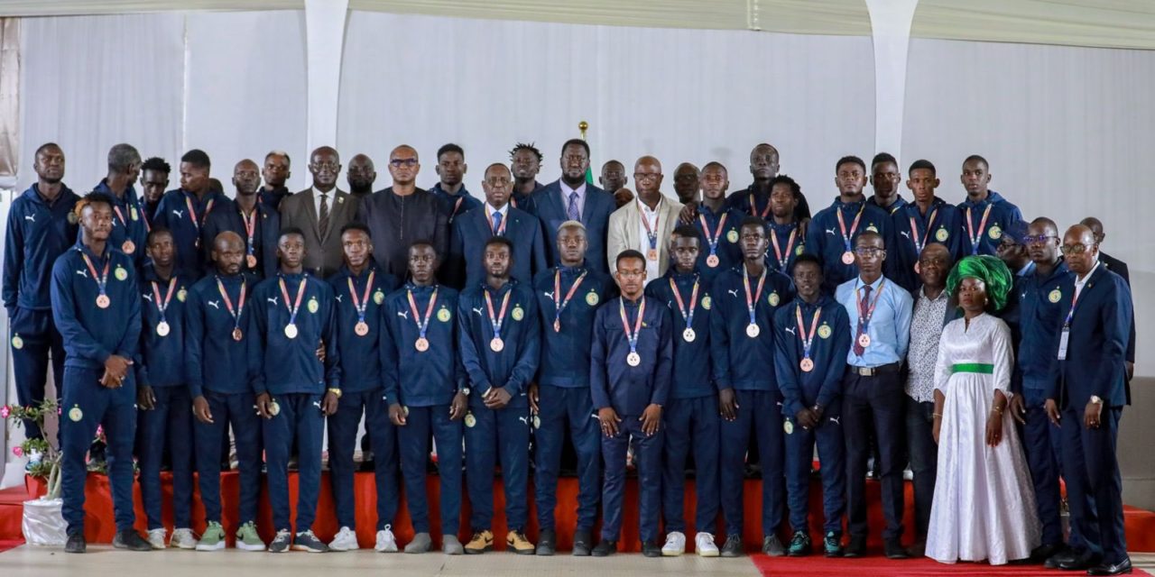 MONDIAL DES SOURDS-MUETS - Macky Sall offre 5 millions à chaque joueur