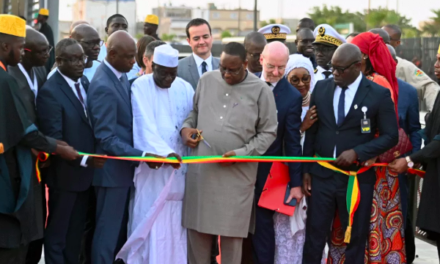 GUEDIAWAYE - Le Brt inauguré par le président Macky Sall