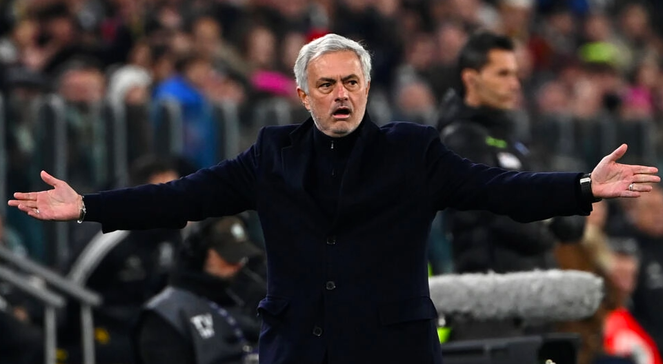 AS ROME - José Mourinho limogé 