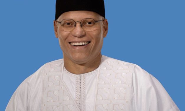 COMMISSION PARLEMENTAIRE - Karim vise le report de la présidentielle