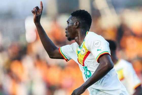 MERCATO - Annoncé à Villarreal, Ismaïla Sarr veut rester à l'OM