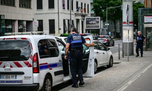 LYON - Quatre blessés dans une attaque au couteau, l'agresseur arrêté