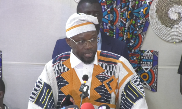 CONFÉRENCE POLITIQUE - Sonko rencontre "ses" jeunes