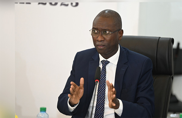 ISMAEL MADIOR FALL SUR LES ACCUSATIONS DE CORRUPTION -  "L'opérateur m’a gracieusement offert 50 millions, j’ai refusé diplomatiquement "