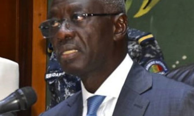 REACTUALISATION DU REGLEMENT INTERIEUR DE L'ASSEMBLEE - Les conclusions sur la table de Mame Diop