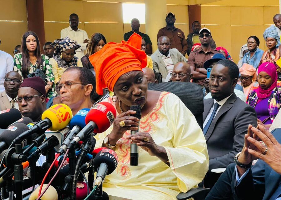 "PROPOS DIFFAMATOIRES" - Mimi Touré va servir une citation directe à Cheikh Yérim Seck