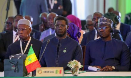 LA CEDEAO TENTE DE DISSUADER LES JUNTES MILITAIRES DE QUITTER - Le mandat de médiateur de Diomaye Faye, prolongé