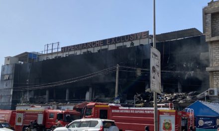 YOFF - Un incendie dévastateur ravage l'hypermarché Exclusive