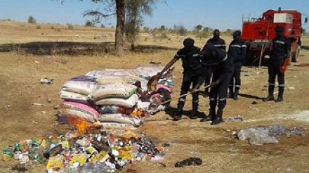 KOLDA - Plus de 10 milliards de faux billets, 700 kg de chanvre indien et des produits prohibés, incinérés par la douane