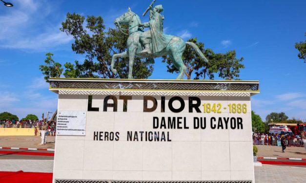 THIES - Diomaye inaugure un monument à la mémoire de Lat Dior Diop