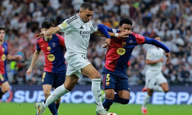 LA PRESSE ESPAGNOLE FRACASSE LE REAL MADRID - "Un jeu ridicule", "le pire depuis des années"