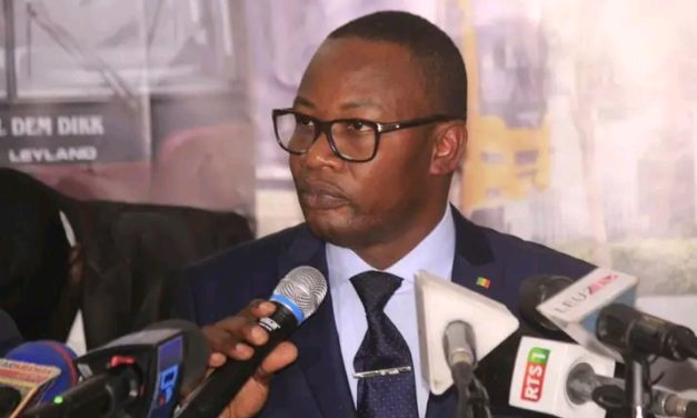 EN COULISSES - Me Moussa Diop tire sur le nouveau régime