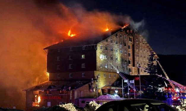 TURQUIE - Au moins 66 morts lors de l’incendie d’un hôtel