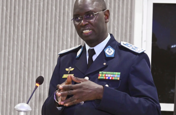 RENCONTRE INÉDITE ENTRE POLICIERS ET JOURNALISTES - La posture de sagesse du  DGPN