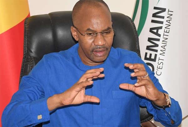 MAMOUDOU IBRA KANE - "Pourquoi je me suis installé en France..."