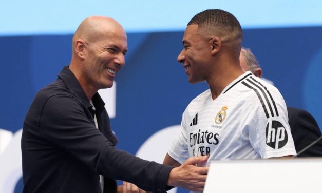 ÉQUIPE DE FRANCE - Mbappé valide Zidane