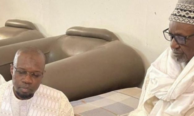 DÉCÈS DU KHALIFE EE DAROU MOUKHTY - Ousmane Sonko rend hommage à Serigne Bassirou Mbacké Anta Niang