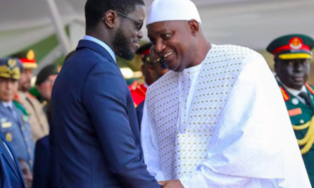 GAMBIE - Diomaye chez Barrow pour participer à la fête de l'indépendance