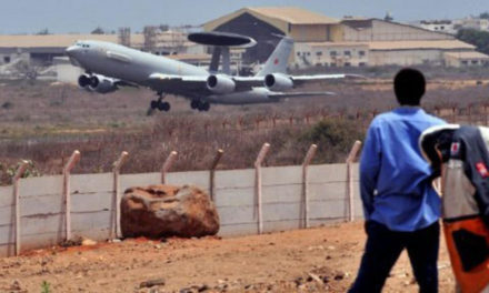FERMETURE DES BASES MILITAIRES FRANÇAISES  - 162 Sénégalais envoyés au chômage