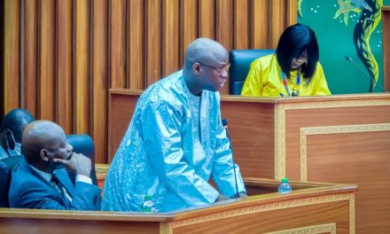 "DETTE DE 10.000 MILLIARDS" - Les "vérités" du ministre Cheikh Diba