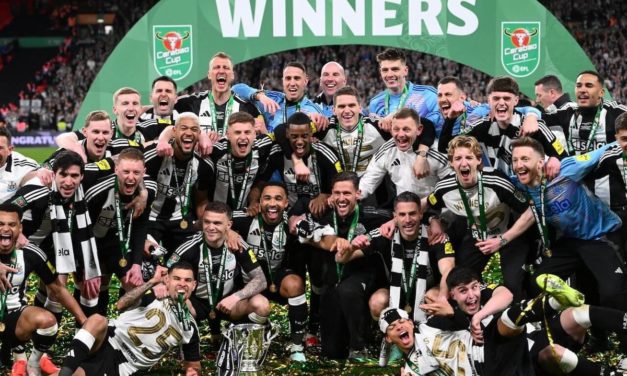 CARABAO CUP - Newcastle punit Liverpool et s'offre un sacre historique