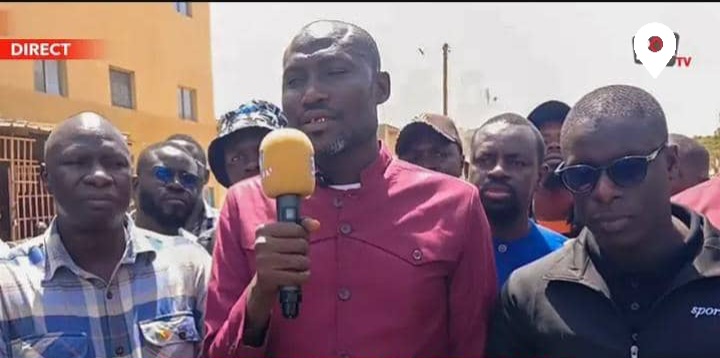 TALLY MAME DIARRA - Les populations de Diamaguene Sicap Mbao disent niet au pavage et exigent le bitumage