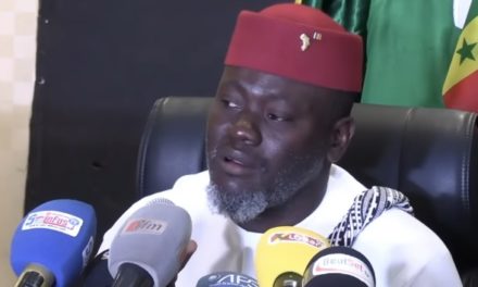 LICENCIEMENTS AU GRAND THÉÂTRE - Le DG parle de "départs négociés"