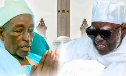MOSQUÉE DE TOUBA – Serigne Cheikh Saliou Mbacké remet 1 milliard 100 millions de francs au khalife des mourides