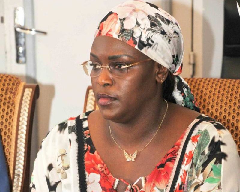 MANSOUR FAYE RETENU A L'AIBD - Marième Faye Sall dans une colère noire