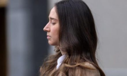 ESCROQUERIE - Une femme condamnée pour avoir escroqué la plus grande banques des USA