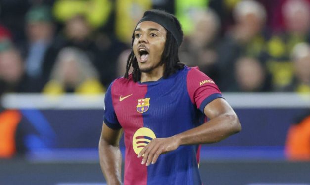 LDC - Le Barça qualifié, Koundé déçu