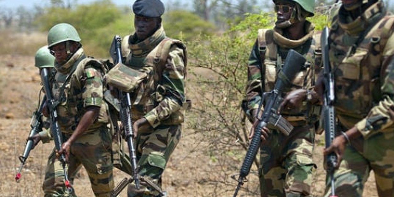 OPERATION DE L'ARMEE A BIGNONA - Un soldat blessé, un autre porté disparu