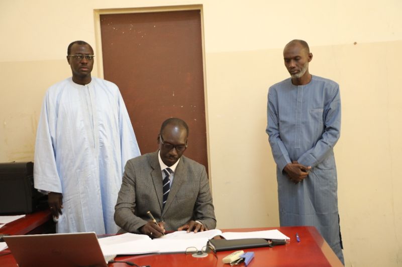 LE PR MAHMADANE DIENE SUR LA PROLIFERATION D'ECOLES DES METIERS DU GAZ ET DU PETROLE : "Ils sont en train de tromper ces jeunes..."