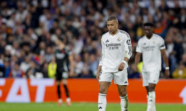 REAL - Les sifflets, Figo rassure Mbappé