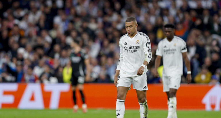 REAL - Les sifflets, Figo rassure Mbappé