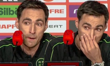 COPA DEL REY - L'arbitre de la finale craque en larmes en conférence de presse