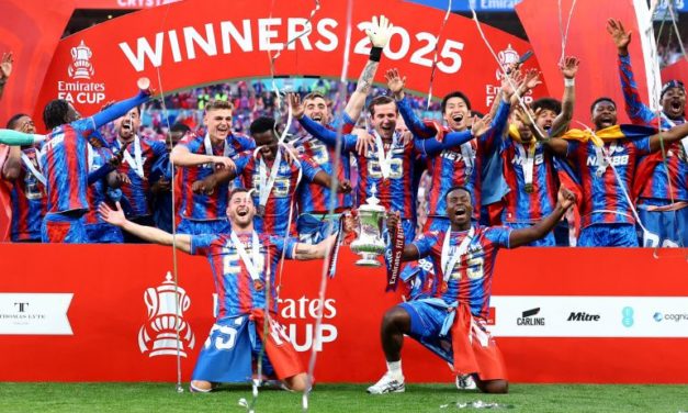 FA CUP - Crystal Palace d'Ismaïla Sarr décroche un sacre historique