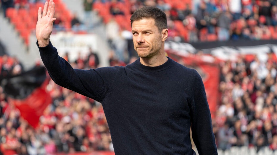 LEVERKUSEN - Xabi Alonso annonce son départ !