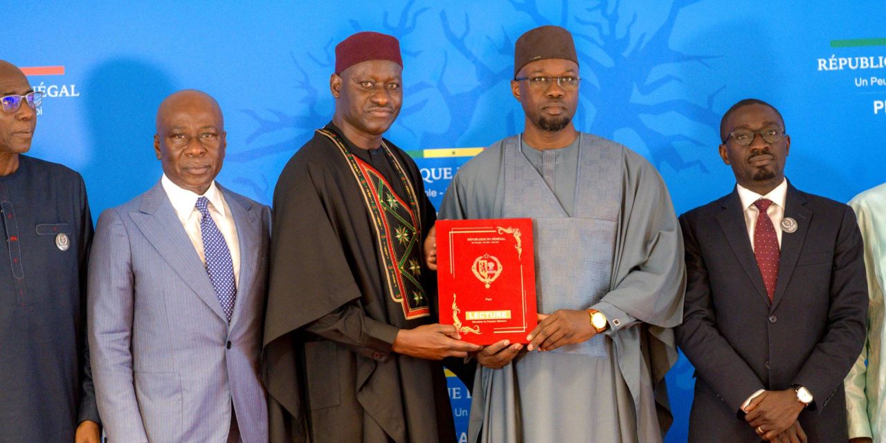 PACTE DE STABILITE SOCIALE - L'Etat, le patronat et les syndicats s'engagent