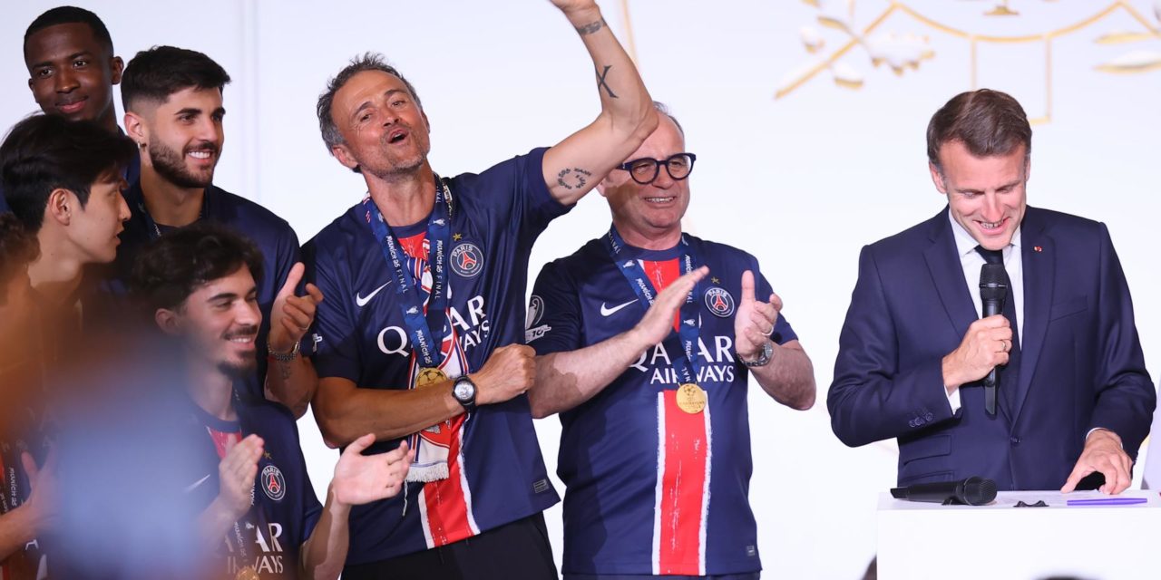 PSG - Macron rend hommage à Luis Enrique