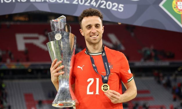 Le monde du football pleure Diogo Jota
