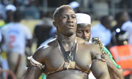 ADA FASS - "Que Modou Lo me donne ma chance"