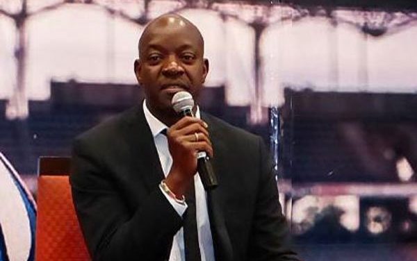 PRESIDENCE DE LA FSF - Moustapha Kamara retire sa candidature et soutient...