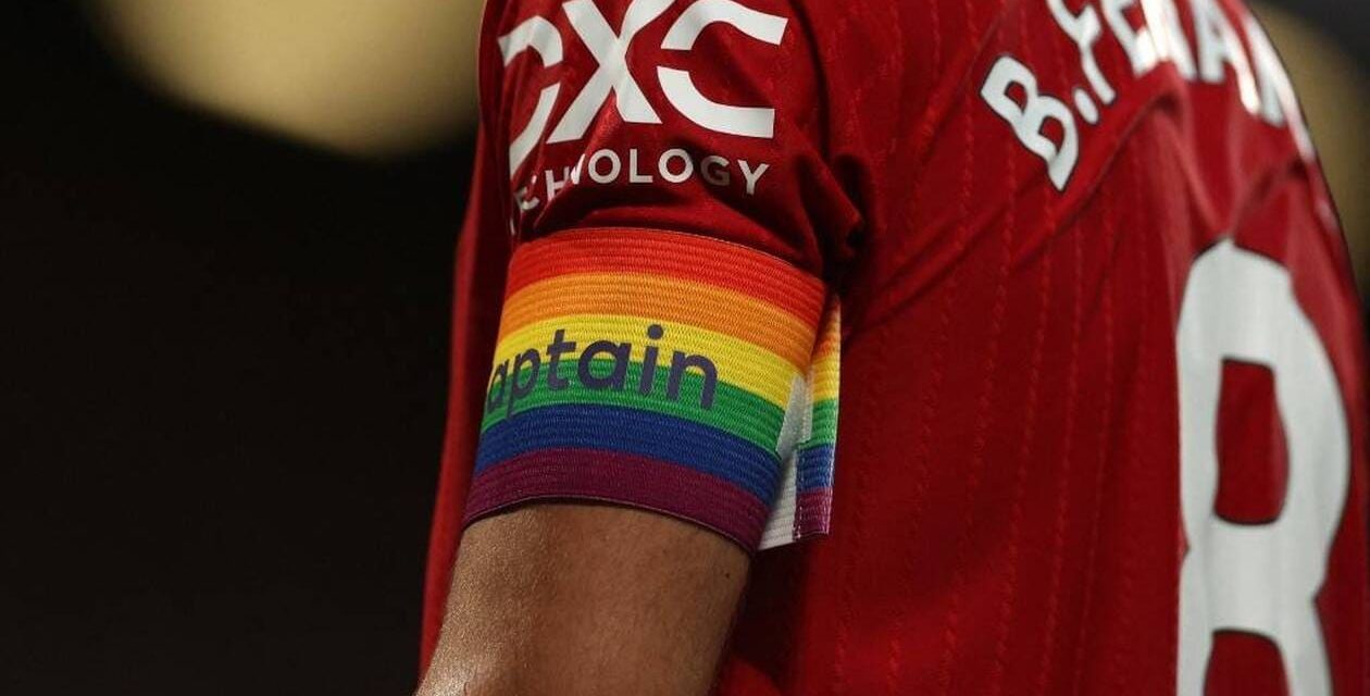 PREMIER LEAGUE - Le brassard LGBTQ abandonné 